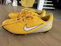 Korki NIKE 31 Neymar