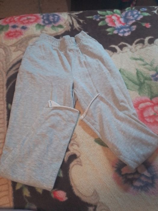 Речі для дівчинки