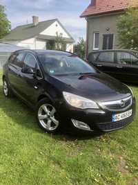 Opel Astra j 2011p 1.7 tdi