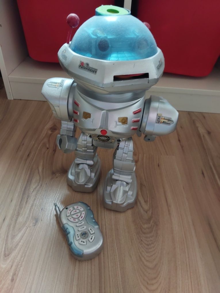 Dżejk i piraci,  mówi wydaje dźwięku, ruchome elementy, gratis  robot
