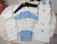 16 T-shirts e bodies crianças (venda do conjunto/completamente novos)