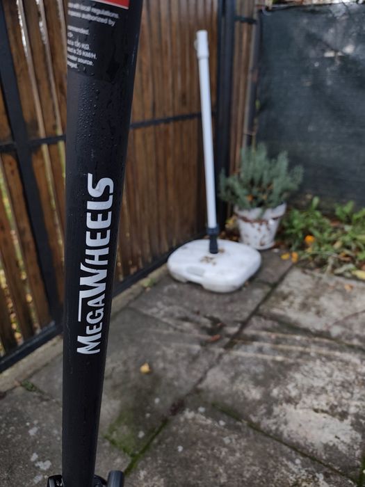 Hulajnoga Elektryczna MEGAWHEELS 350W 9"  120KG 20