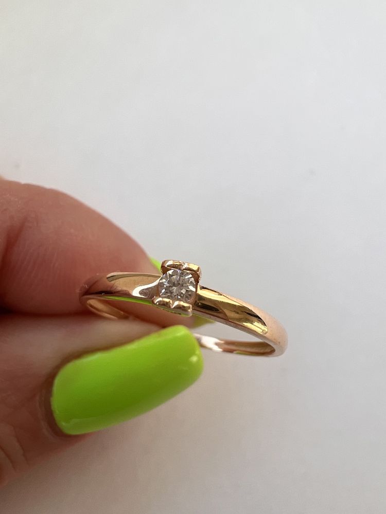 Золотое кольцо с бриллиантом в сердце красное золото 585 пр