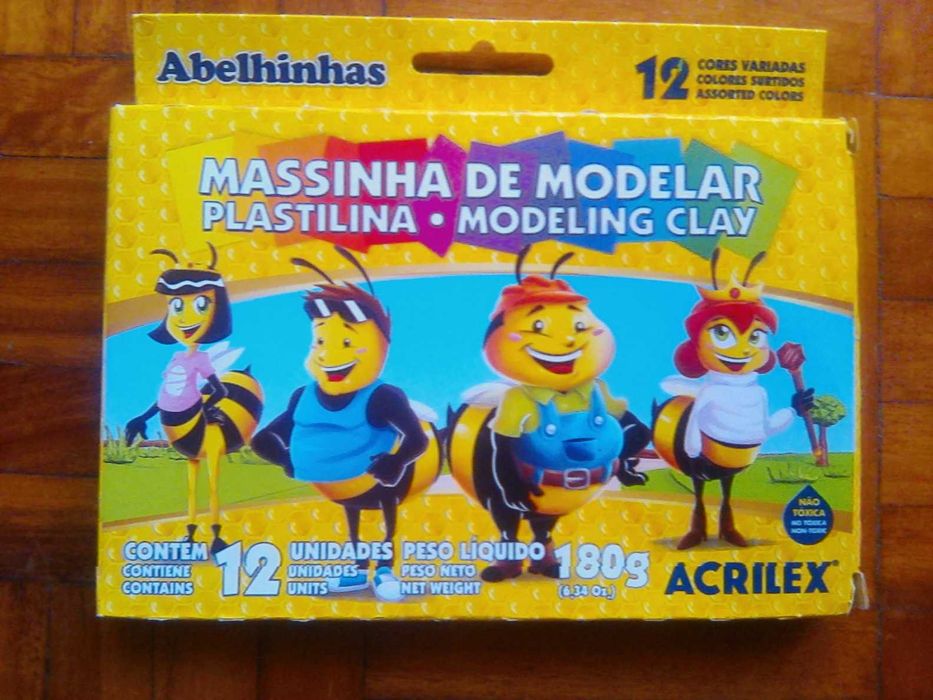 Material escolar artístico : Plasticina , Lápis de Cera