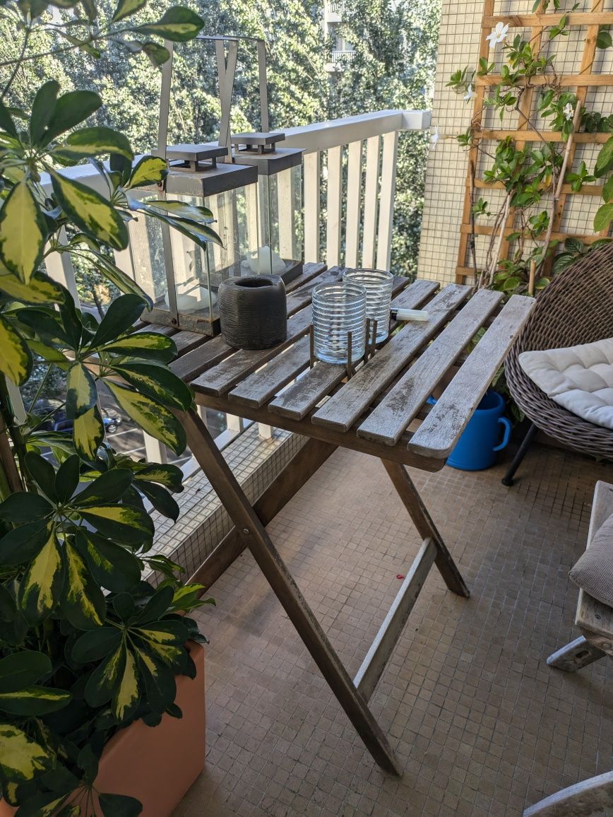 Mesa rustica de exterior