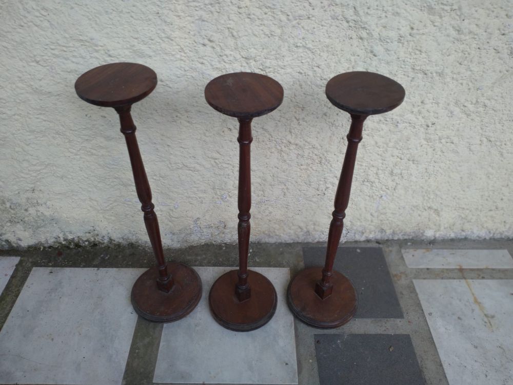 Três Colunas em Madeira para Vasos