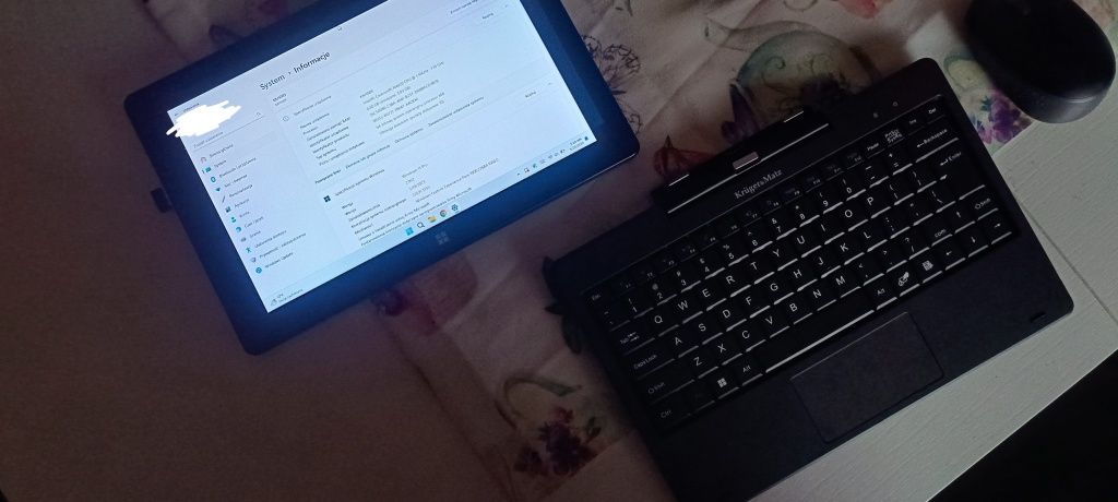 Tablet Laptop 2w1 Jak nowy