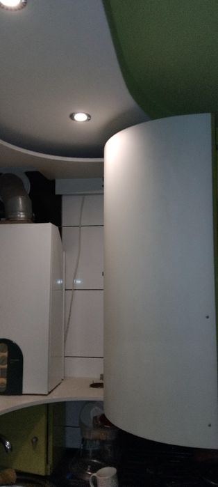 Продам угловой шкафчик