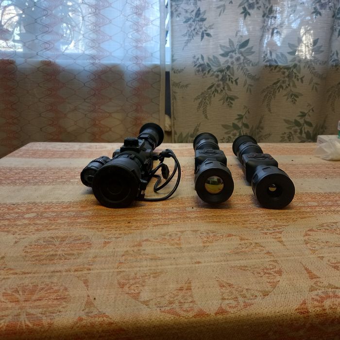 Продаю прицелы ,