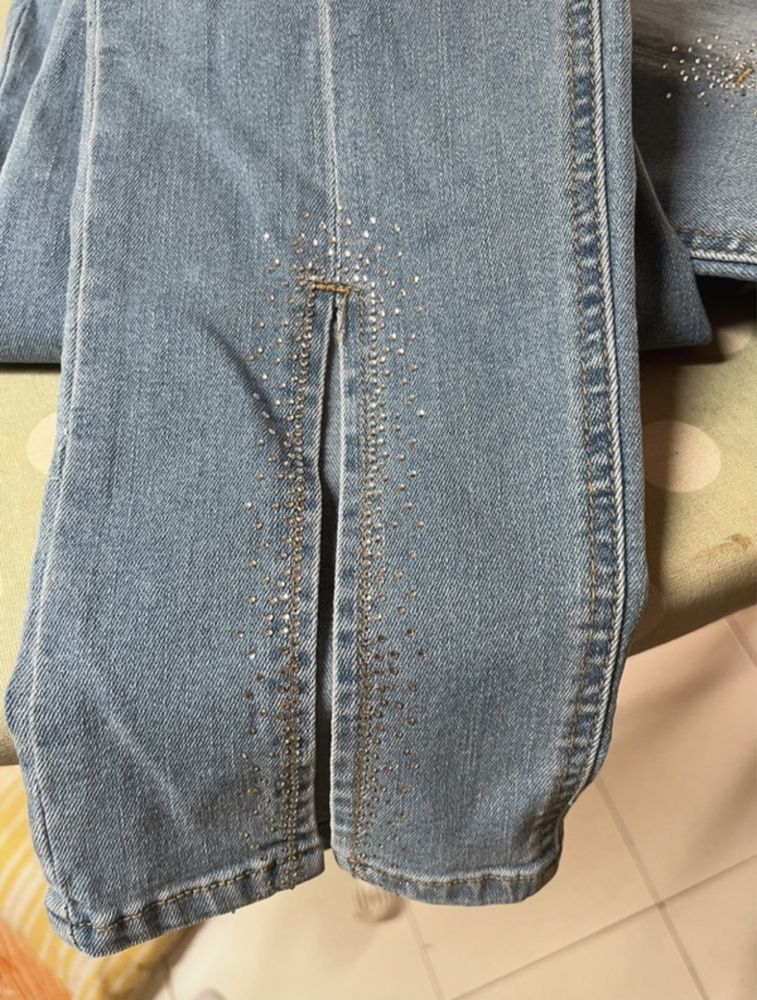 Jeans novos tamanho XL com elastano