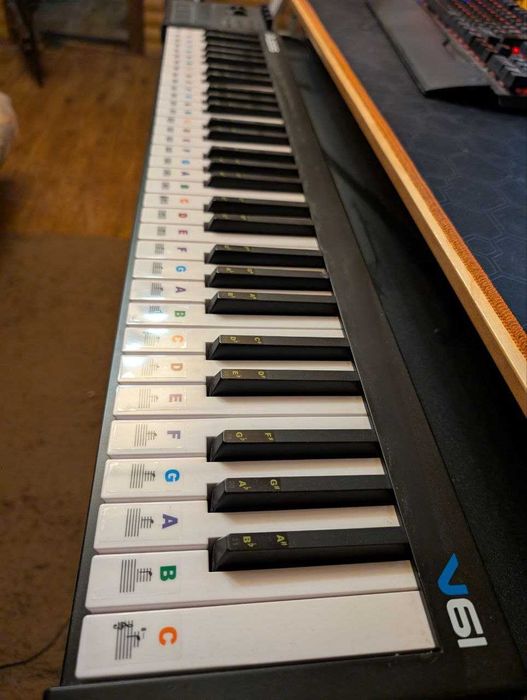MIDI‑клавіатура Alesis V61 (61 клавіша)