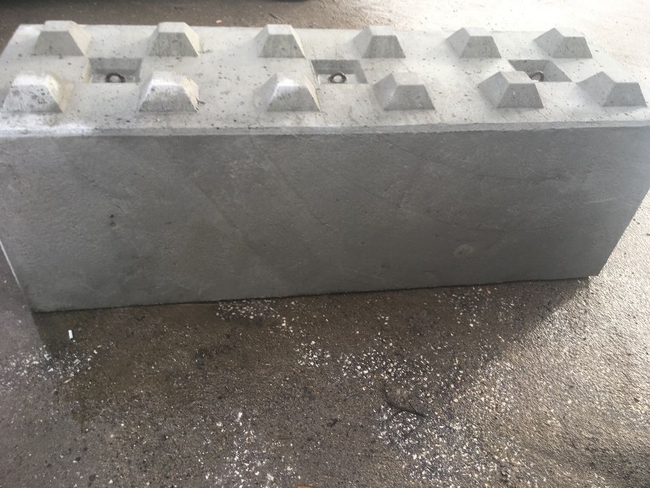 Blok betonowy typ lego mur oporowy klocek betonowy 180x60x60 Producent