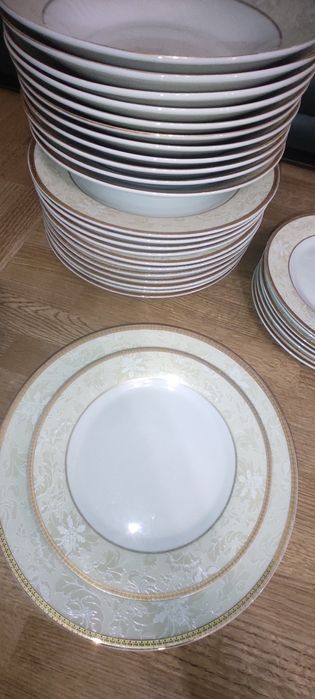 Zestaw obiadowy złoty Veroni