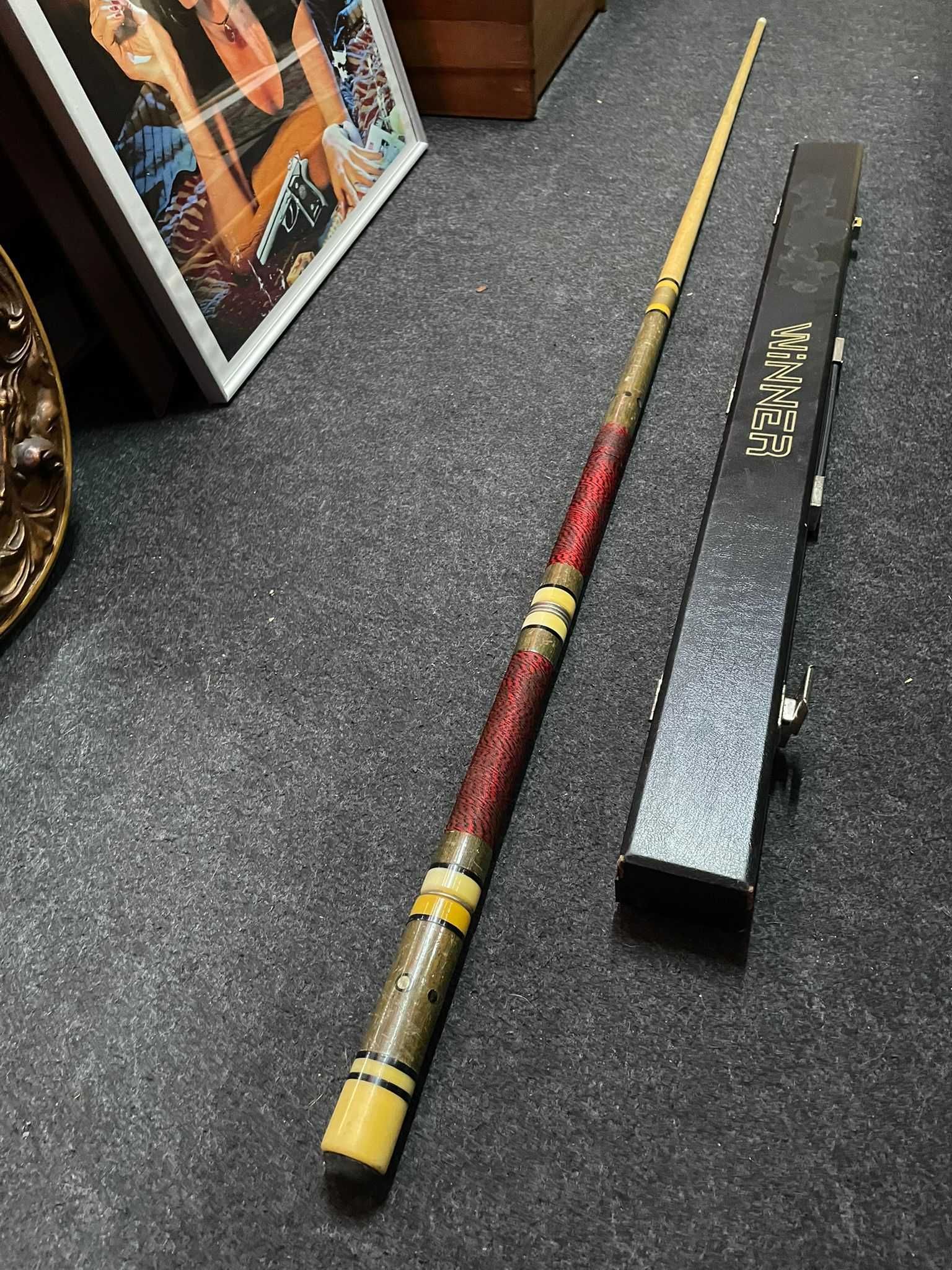 Tacos de Bilhar ou Snooker antigos com e sem estojo
