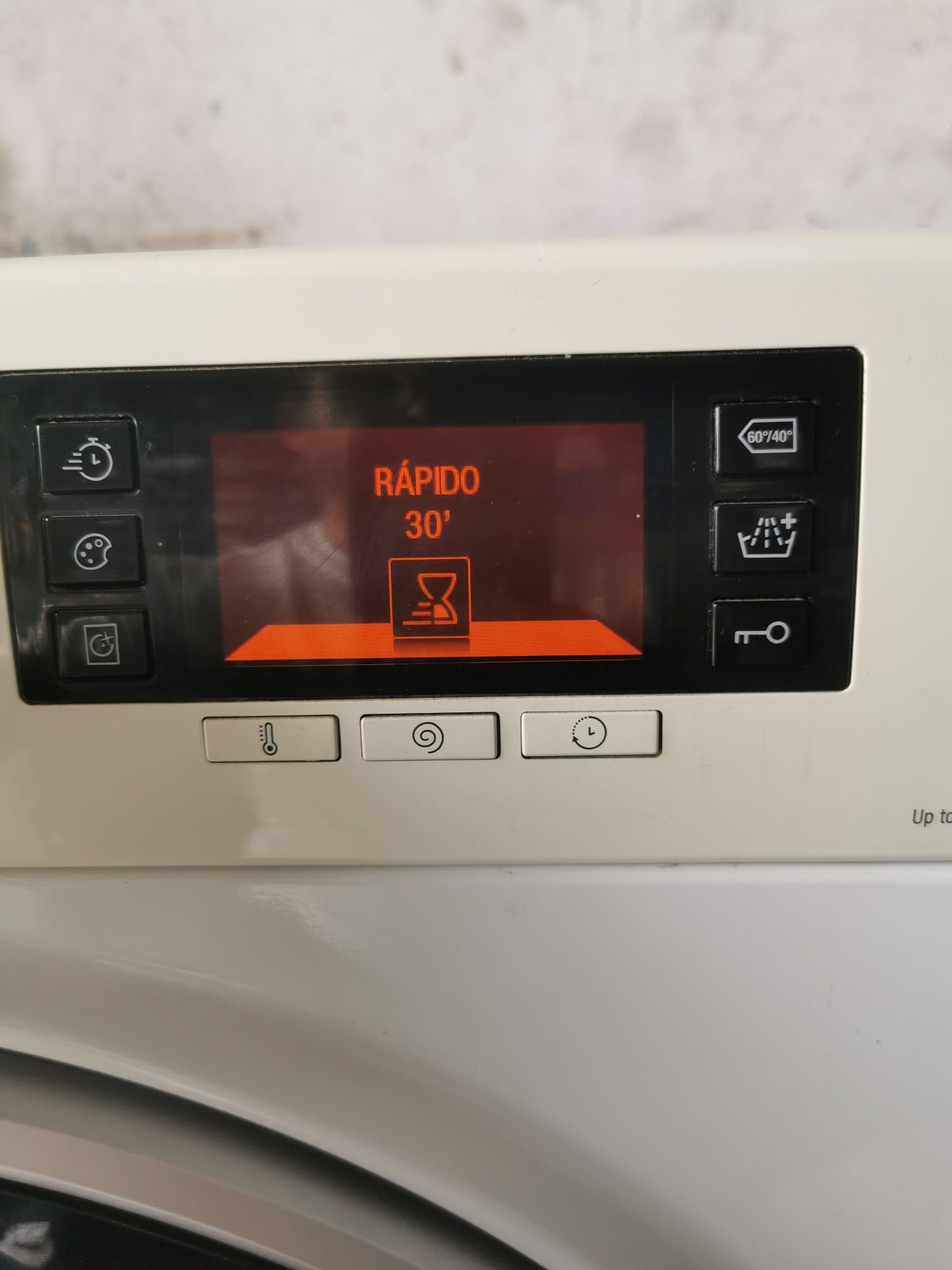 Máquina ariston 10kg 1400rpm faço entrega