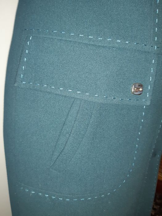 Пальто жіноче бірюзового кольору. Розмір 48-50. Торгова марка ANIDOR