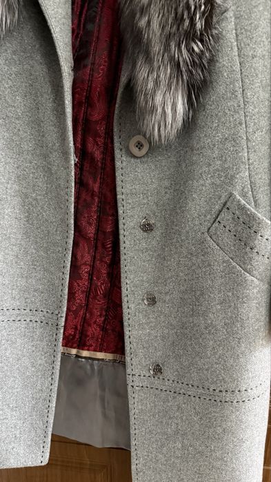 Кашемірове зимове пальто з натуральним хутром