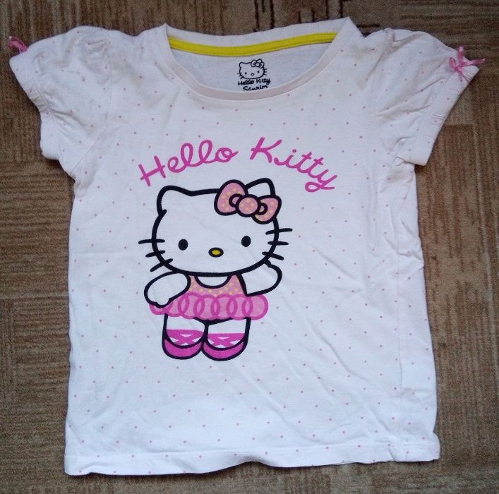 koszulka Hello Kitty rozmiar 122-128