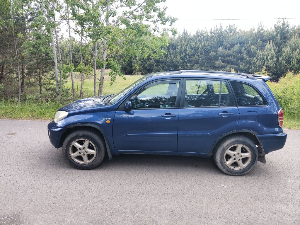 Toyota RAV4 2.0 D4D 2003R 4x4 Radio Bluetooth Hak ZAMIANA