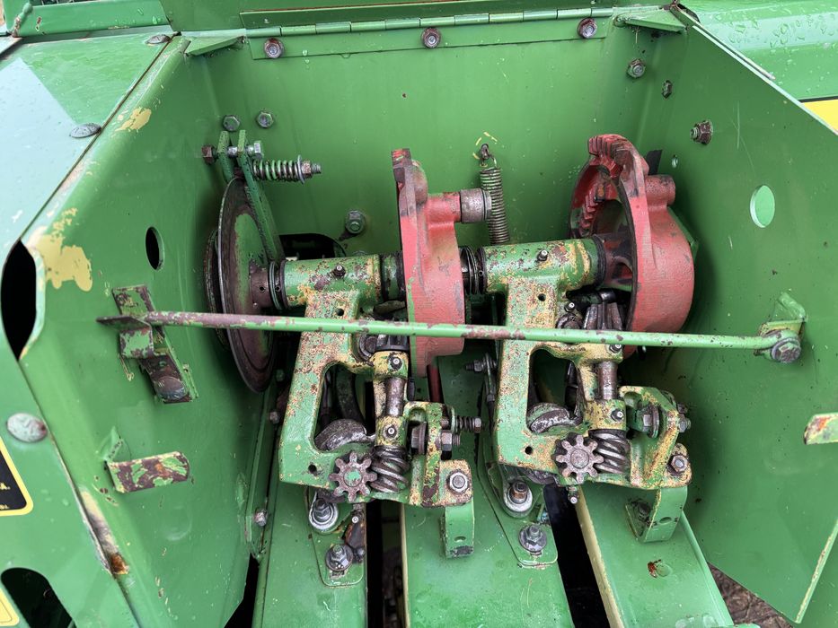 Тюковий Прес підбирач John Deere 330 (як 339, Welger,Sipma,Famarol)