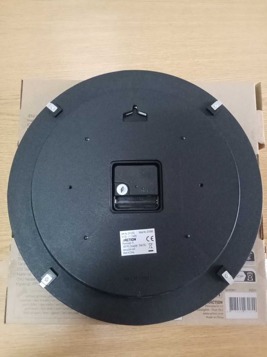 RELÓGIO DE PAREDE QUARTZ – ELEGÂNCIA CLÁSSICA PARA SEU ESPAÇO