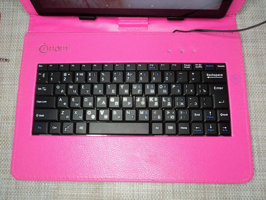 Чехол - клавиатура  Nomi, Lenovo 10" - 11"  для планшета