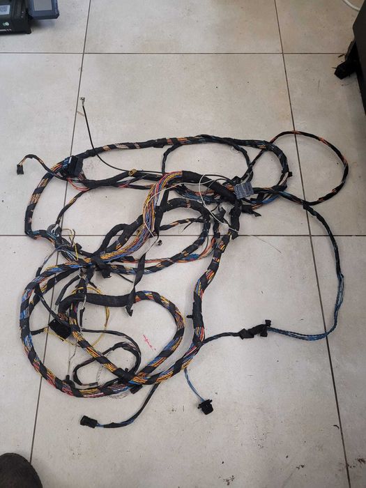 WIĄZKA audio hifi BMW Z4 e85 wzmacniacz oryginalna nie dsp subwofery