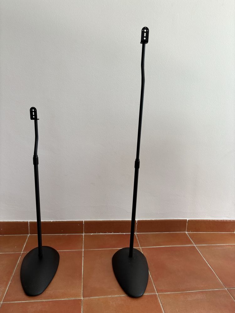Suportes para altifalantes satélite