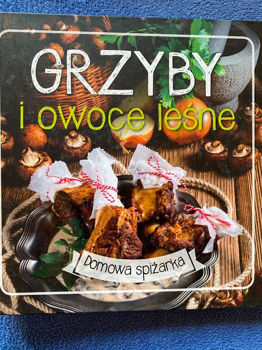 Grzyby i owoce leśne