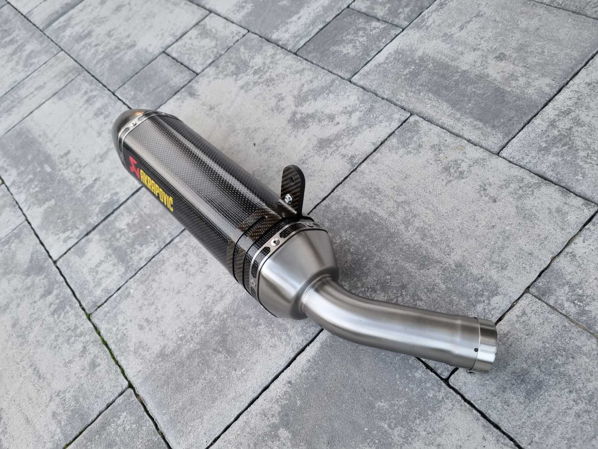 Yamaha FZ 8 FZ8 Fazer Naked Tłumik Wydech Akrapovic