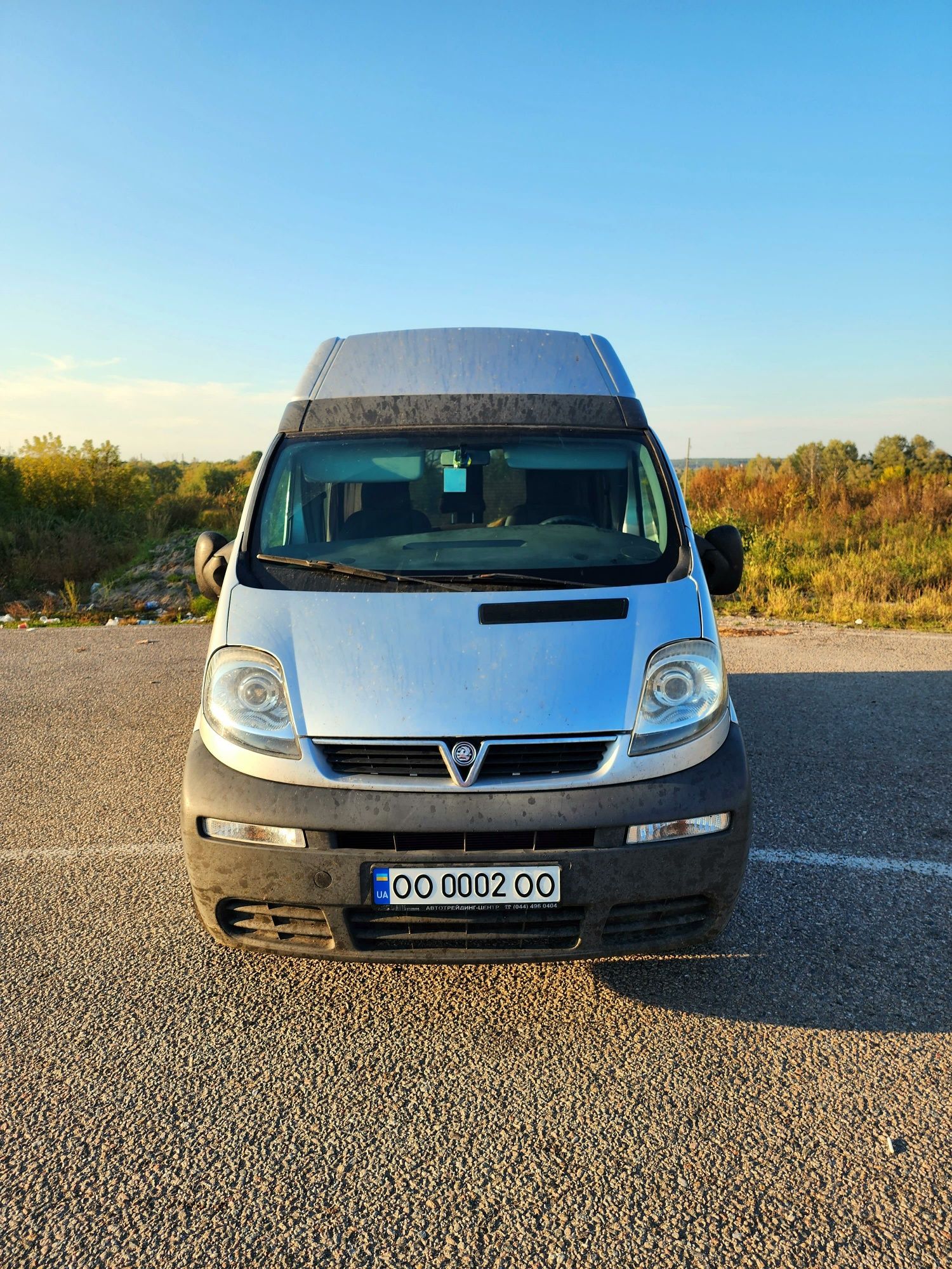 Opel Vivaro, Renault Trafic, Nissan Primastar