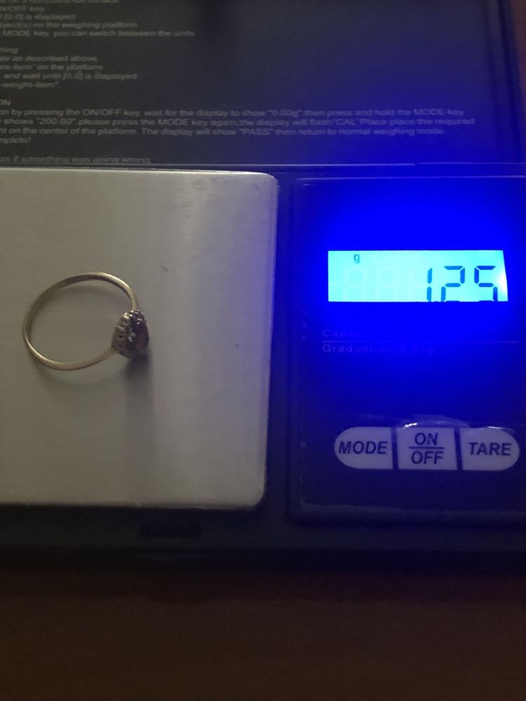 Zloty pierscionek 333