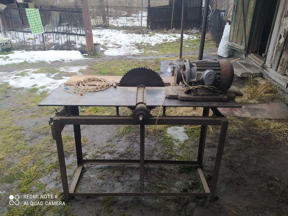 Деревообробний станок