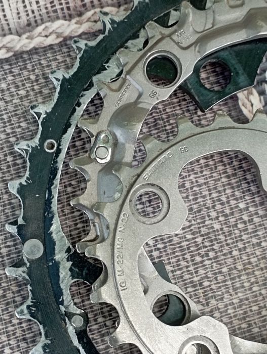 Шатуни Shimano Tourney, зірки Deore XT