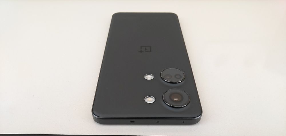 Oneplus Nord 3 - 5G de 16 GB RAM e 256 GB armazenamento