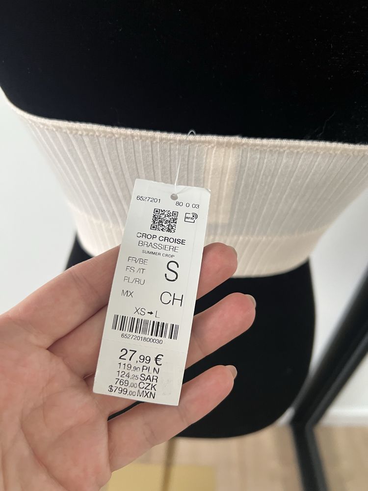 Beżowa, kremowa, krótka bluzka, crop top, biustonosz, stanik, Etam, S