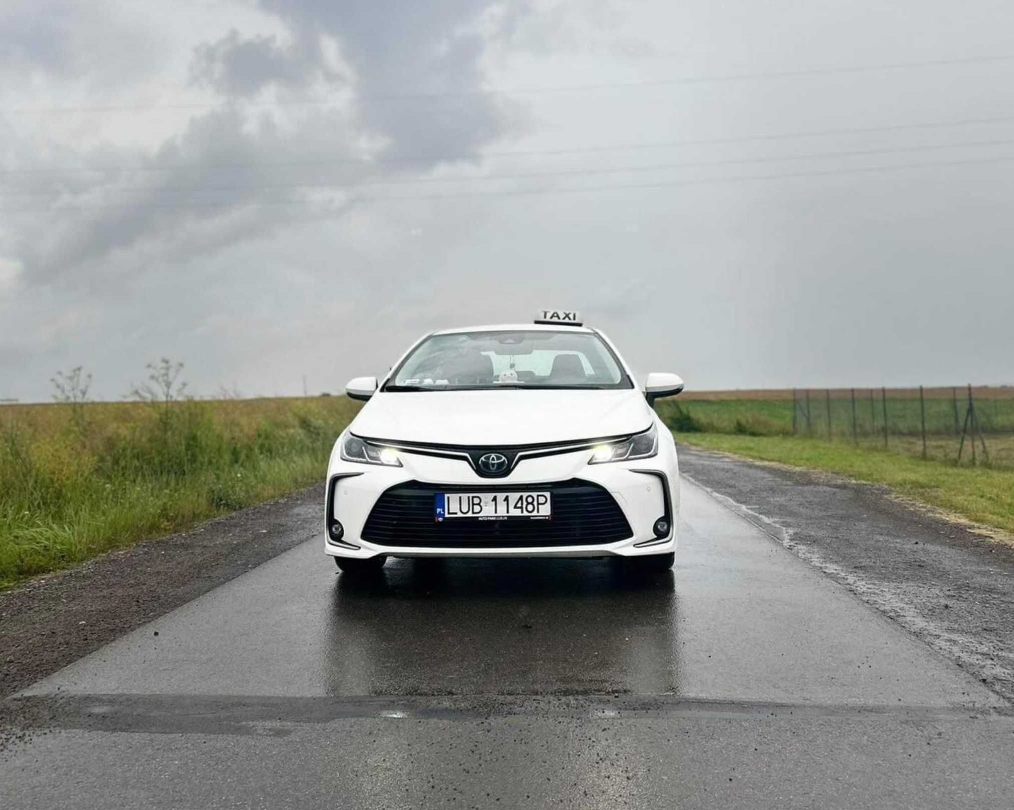 Wynajem aut TAXI (UBER, BOLT, FREENOW) - Corolla Hybrid LPG 800zł/tydz