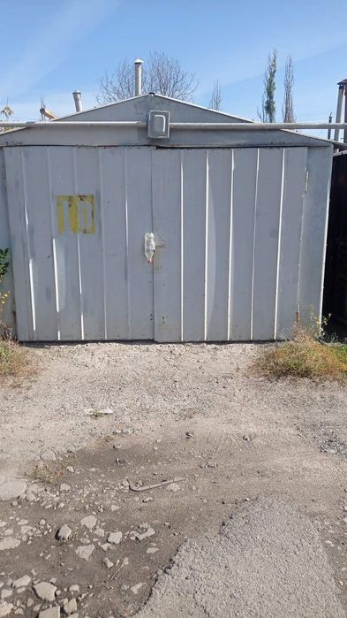 Продам гараж у гаражному кооперативі (Харків, вул. Роганська)