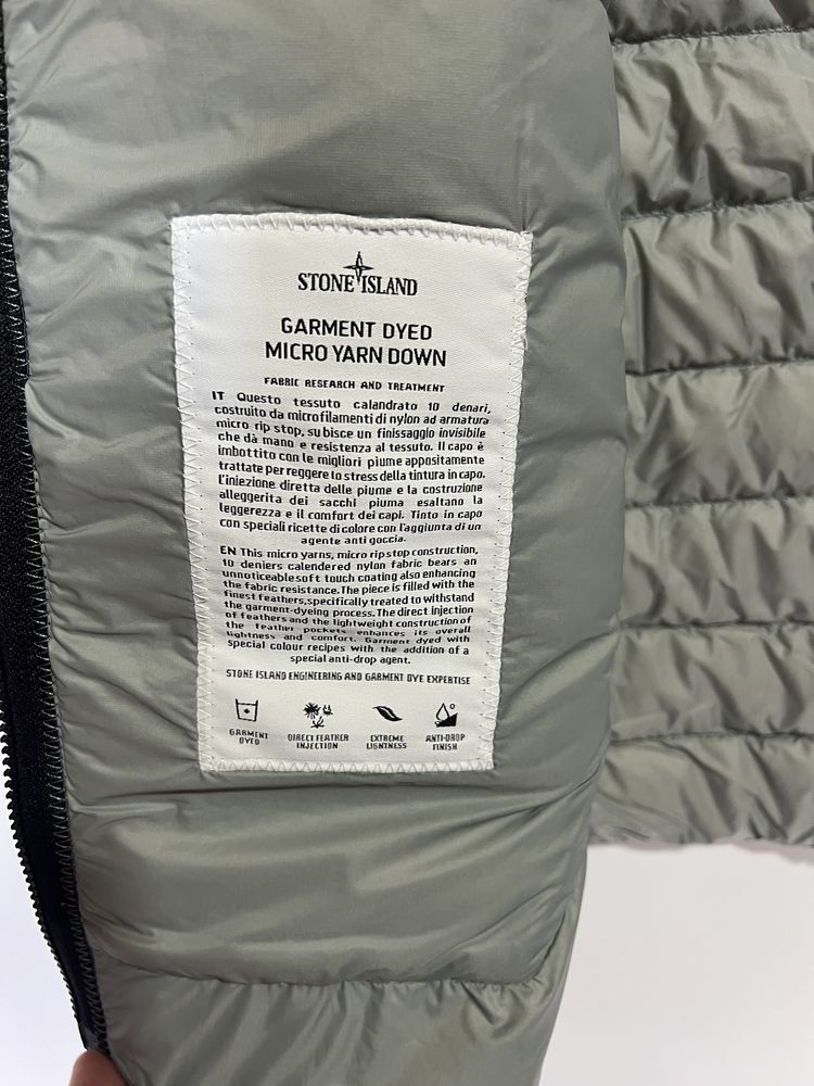 Жилетка, безрукавка Stone Island Garment Dyed Micro Yarn Down