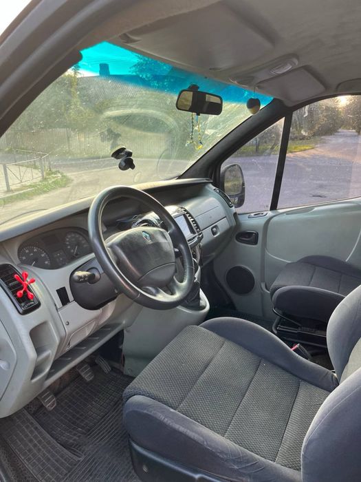 RENAULT TRAFIC1.9 tdi максі база