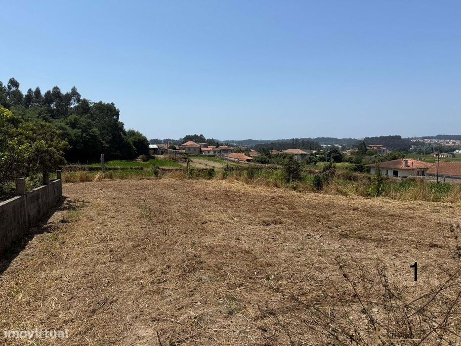 Terreno para construção, em Tougues