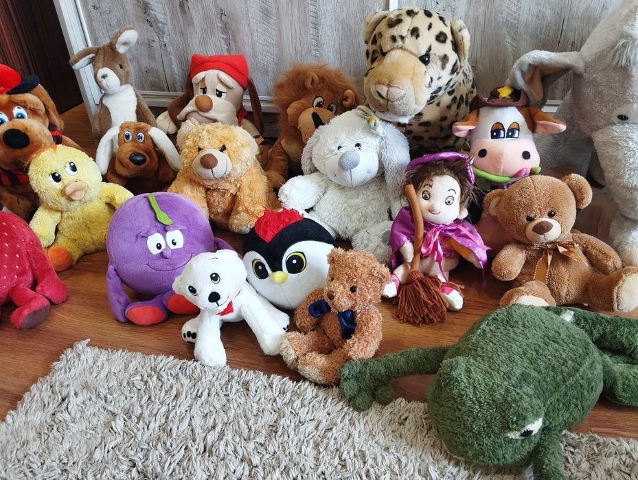 М'кі іграшки різного розміру