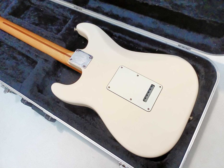 Fender Stratocaster MIM 2015 Olympic White