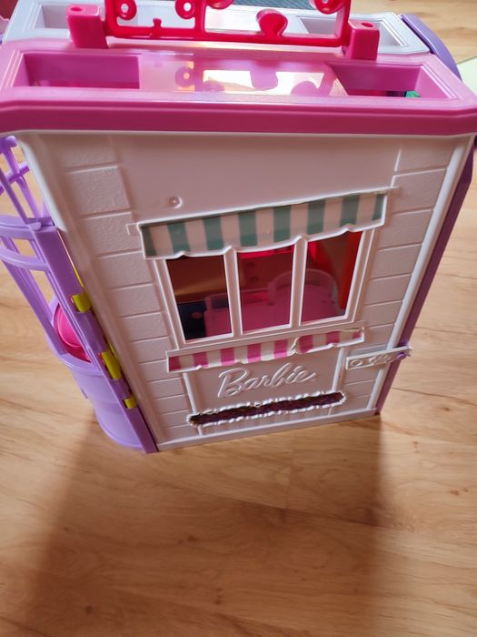 Klinika szpital dla zwierząt dla lalki barbie domek walizka Mattel