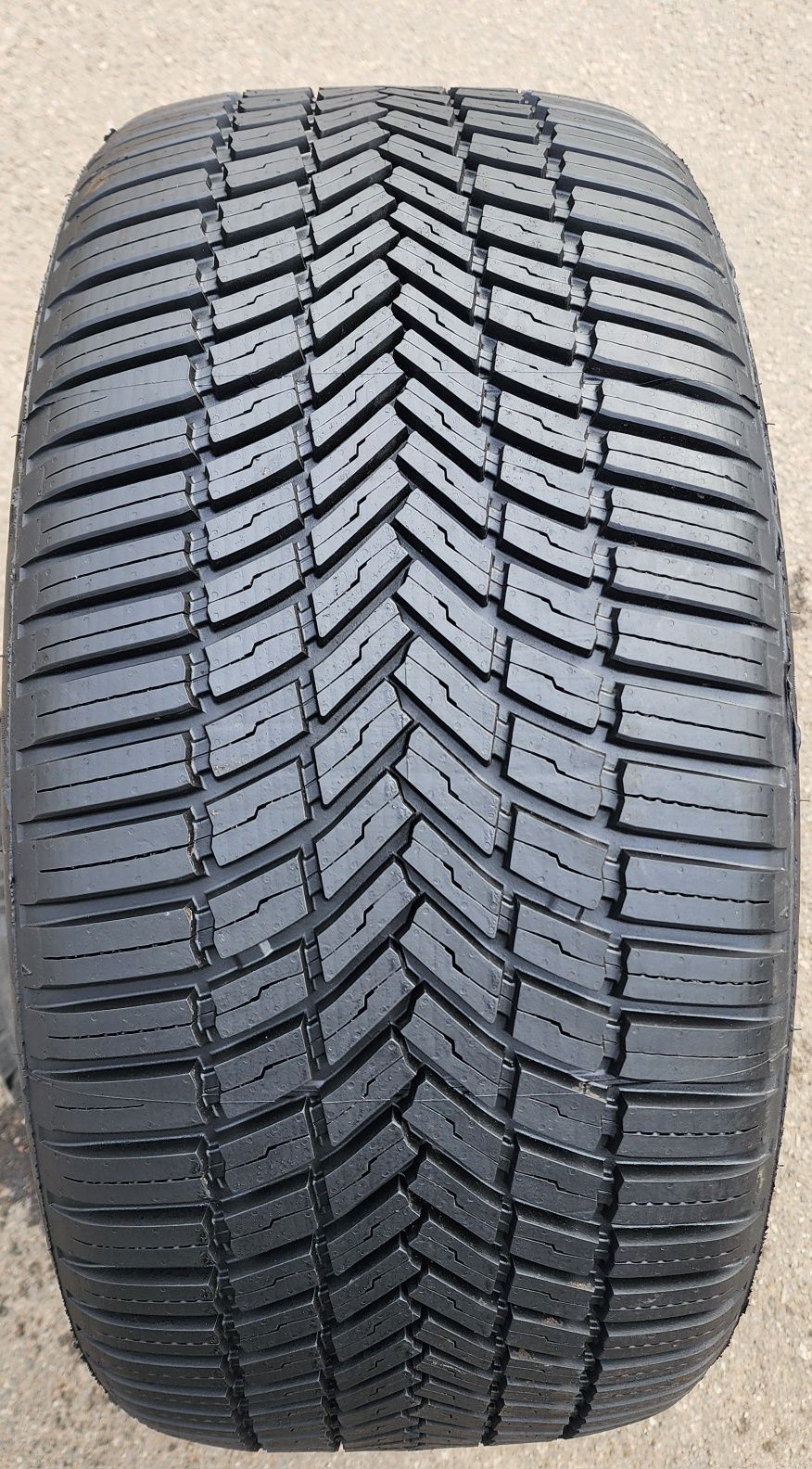 255.40.19 Bridgestone A005 2шт новые