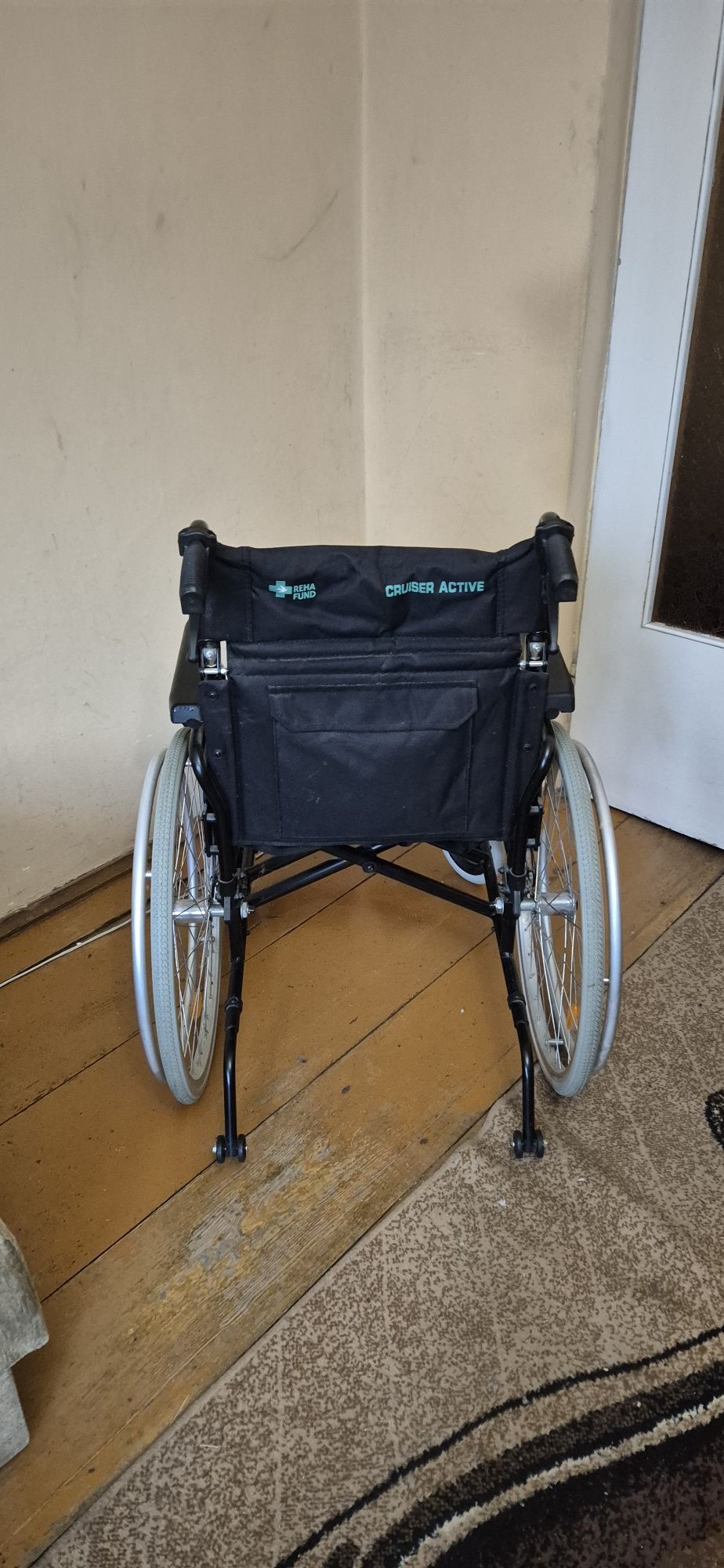 Sprzedam wózek inwalidzki.