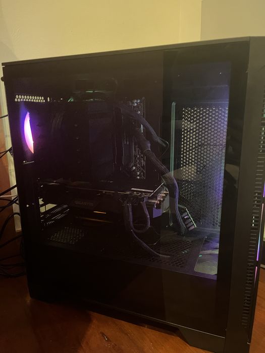 Torre PC GAMING Ryzen 7 5700X + 2070 Super + 32GB Ram + Perifericos