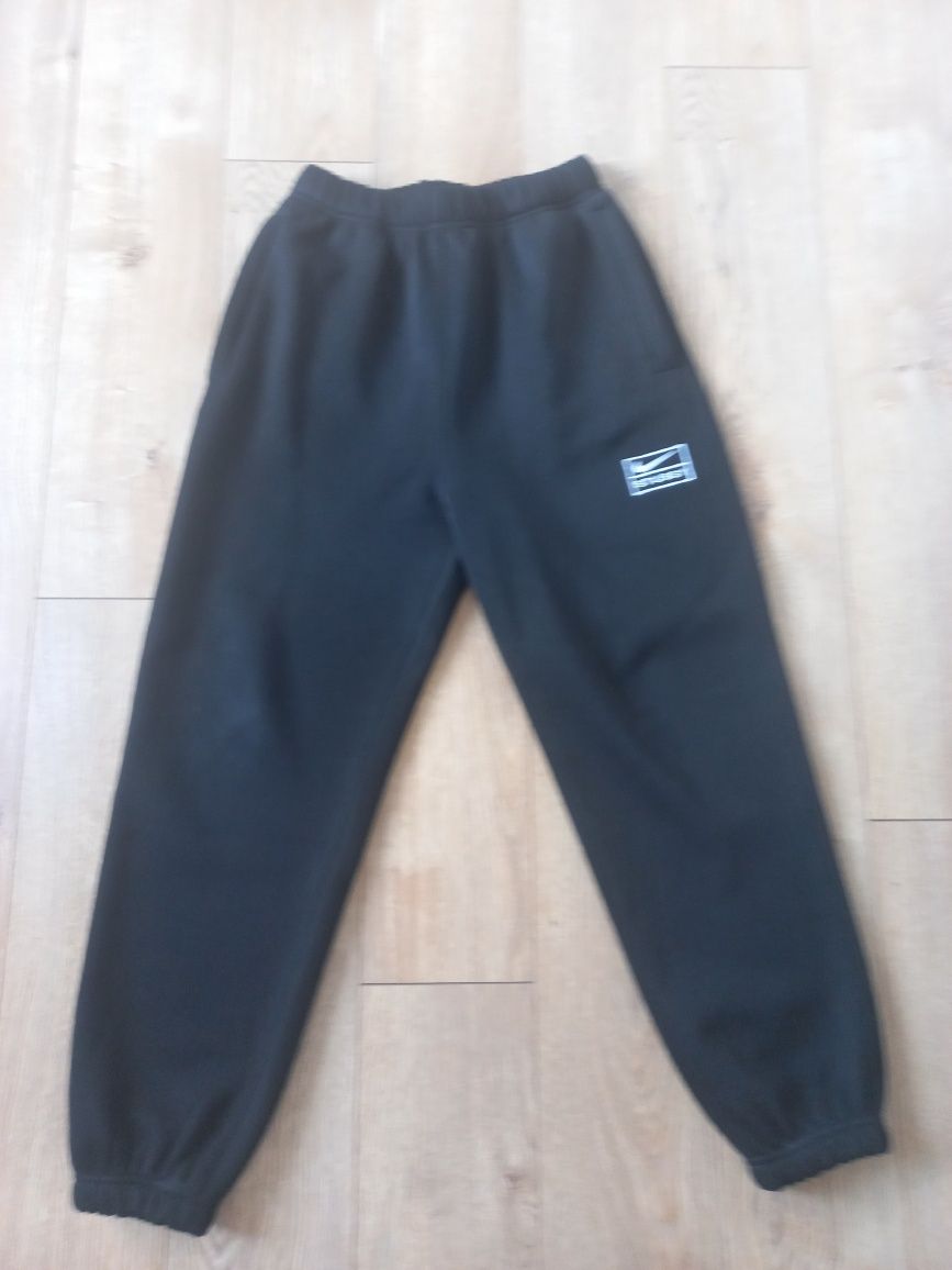 spodnie nike stussy