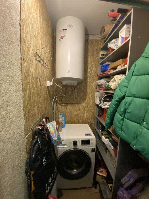 Продам Двухкімнатну квартиру Озерне