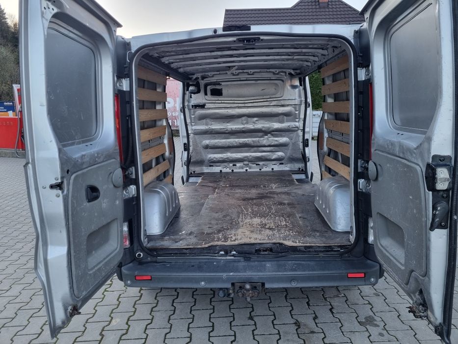 Trafic Vivaro 2013 L2H1 bezwypadkowy, ASO, FV 2.0 DCI 2x drzwi boczne